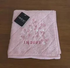 ♡INDIVI 刺繍入りタオルハンカチ ピンクのサムネイル