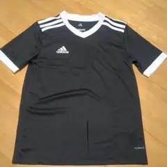 adidas tシャツ