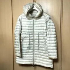 MONCLER ダウンジャケット