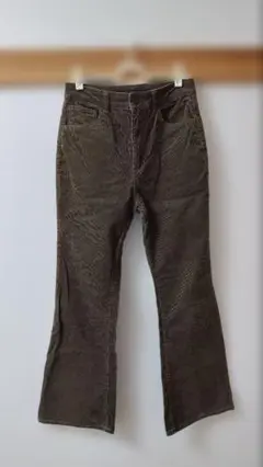 GU コーデュロイ　フレアパンツ　Mサイズ　オリーブ　カーキ