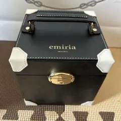 emiria ショルダーボックスのサムネイル