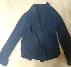 (美品)UNIQLO ボタンダウンシャツ ネイビー Sサイズのサムネイル