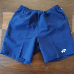 試着程度　新品折り目有り　YONEX ネイビー ハーフパンツ M