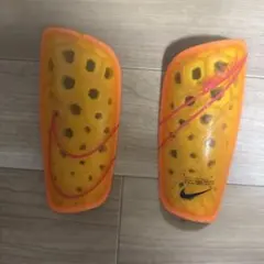 NIKE Mercurial シンガード オレンジ