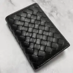 【新品未使用】高級羊革　おしゃれな名刺入れ　イントレチャート　黒　高見え