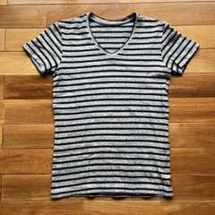 1PIU1UGUALE3 Vネック半袖Tシャツ　ウノピュウのサムネイル