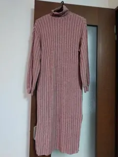 薄手リブ編みタートルネックニットワンピース