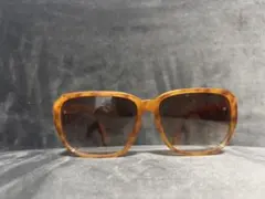 Item thumbnail for item c4b2659b-27cd-4fa9-9c54-e95b8aa18f79