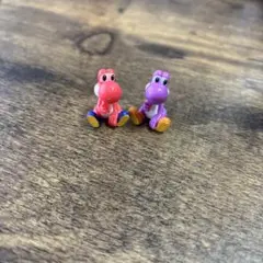 ヨッシー フィギュアセット 赤 紫