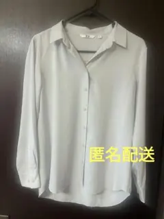 【美品】UNIQLO ユニクロ 長袖シャツ ライトグレー　Sサイズ　レディースのサムネイル