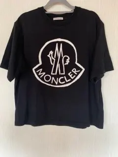 MONCLER フロントロゴ 半袖Tシャツ ブラック