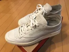 Item thumbnail for item 04d2e4e9-5be3-4ef8-bff8-9340e371e237