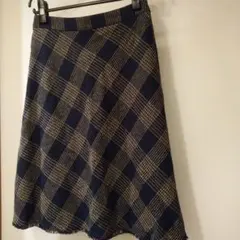 コムサ・デ・モード綿麻 刺繍チェックスカート