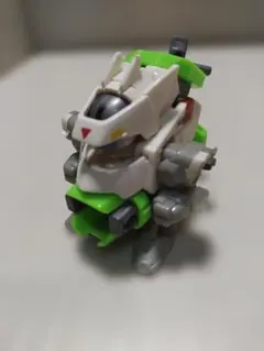 ビーダマン　ミラージュイーグル ビーダマン ミラージュイーグルをコピーしてレオンを作りました
