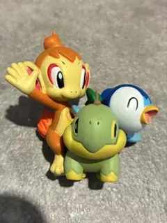 Pokémon ダイヤモンドパール同時予約特典　ポケモンフィギュアたびだちの仲間