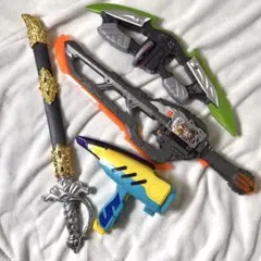 仮面ライダーギーツ　セイバー　ガヴ　戦隊モノ　おもちゃ　まとめ売り　剣