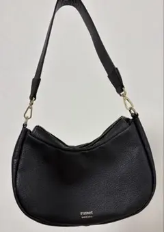 russet ハーフムーン ショルダーバッグ