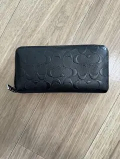 コーチ 黒 レザー 長財布 型押しデザイン