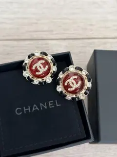 CHANEL シャネル1994花モチーフ クリップイヤリング 94A 箱付き - メルカリ