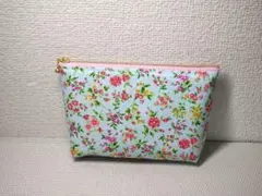 ハンドメイドポーチ