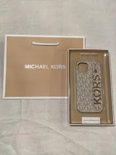 【新品】MICHAEL KORS iPhone 15ケース・紙袋・保証書付きのサムネイル