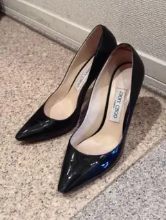 JIMMY CHOO エナメル パンプス ブラック 38のサムネイル