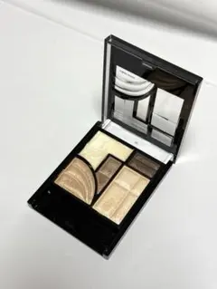 Item thumbnail for item 52c59f8b-1776-40ef-a2e7-f1a6bf3576c1