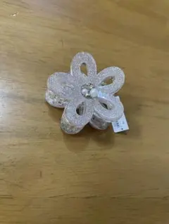 花型グリッタークリアヘアクリップ