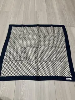 Aquascutumアクアスキュータムシルク100% ハンカチスカーフチェック柄