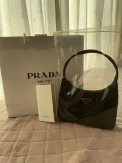 未使用本物PRADA ハンドバッグ 黒