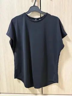 【ユニクロ】クレープジャージー　フレンチスリーブTシャツ　半袖　ブラック
