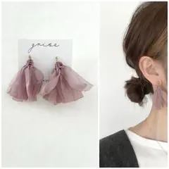 400 パープル フリンジ ピアス　イヤリング　ハンドメイド