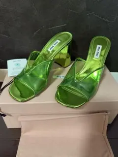 miu miu グリーンオープントゥヒールサンダル