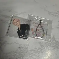 TREASUREヨシ 缶バッチ　キーホルダー