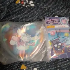 シナモンロール(クリアポーチ)＆バッドばつ丸(キーホルダー)未開封新品