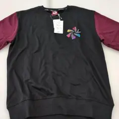 カラフル刺繍 黒ワインレッド トレーナー