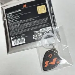 TXT GUITAR PICK CHARM スビン
