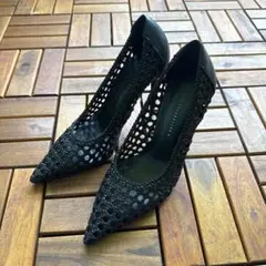 【ZARA】39 黒パンプスのサムネイル