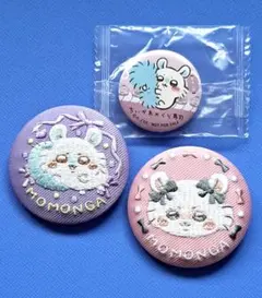 ちいかわ　刺繍缶バッジビスケット2個　・くら寿司缶バッジ1個　セット