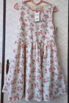 花柄ノースリーブワンピース