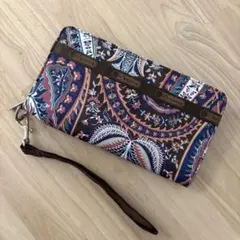 Item thumbnail for item 4fbfc21d-e4a9-45a5-aa5d-40e0349f4351