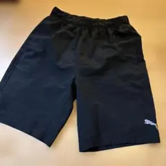 PUMA 黒 ハーフパンツ 150 サイズ