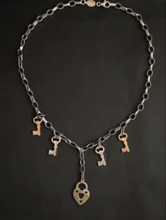 Item thumbnail for item 0bb9b52f-a2d8-4863-854d-00adc2e80fd5