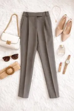 極美品☆PLSTプラステきれいめテーパードパンツXS