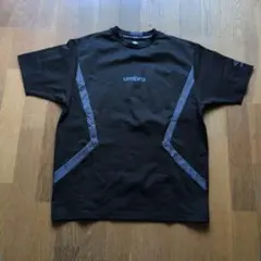 【新品・未使用】umbro アンブロ メンズ Tシャツ ブラック Mサイズのサムネイル