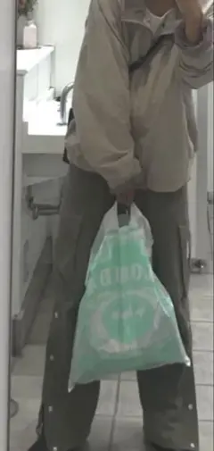 カーゴパンツ カーキ サイドポケット付き 値下げ可能