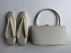 ゴールドの和装用バッグと草履セット