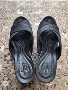 Crocs レディース ウェッジソール サンダル ブラッククロックスのサムネイル