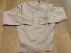 GUグレー長袖ニット