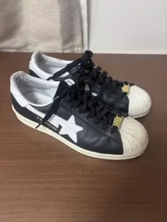 A BATHING APE x adidas ブラック/ホワイト スニーカー